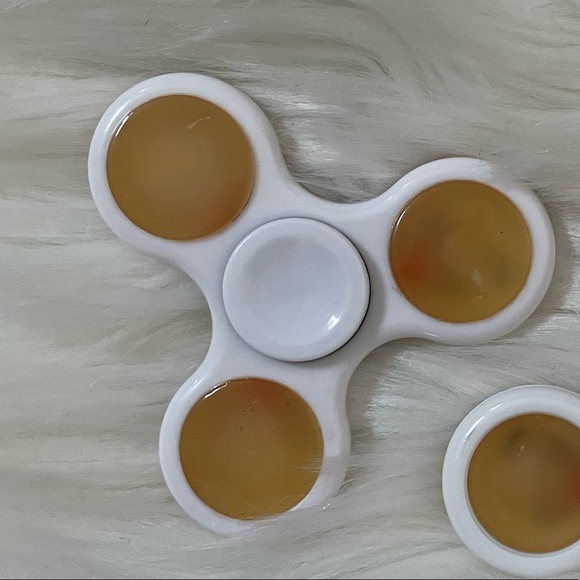 White Emoji Fidget Spinner NWT - Picture 2 of 4